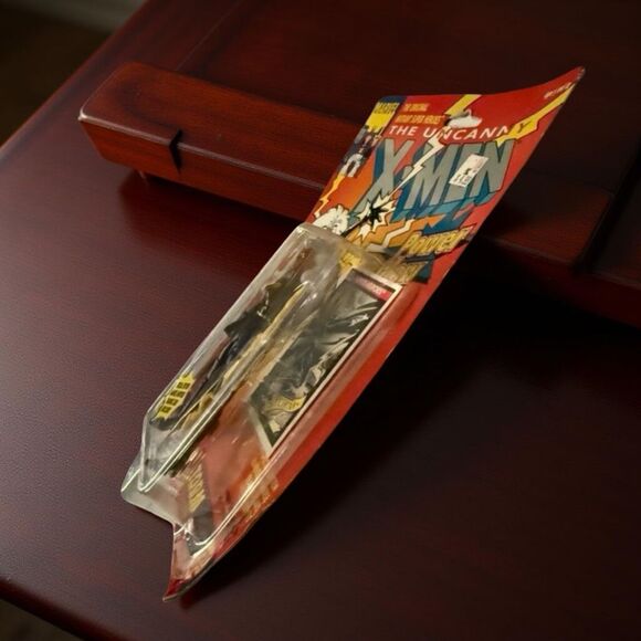 Vintage 1992 ToyBiz Uncanny X-Men Power Glow Storm Black Outfit Figure Sealed C1 - Picture 2 of 8